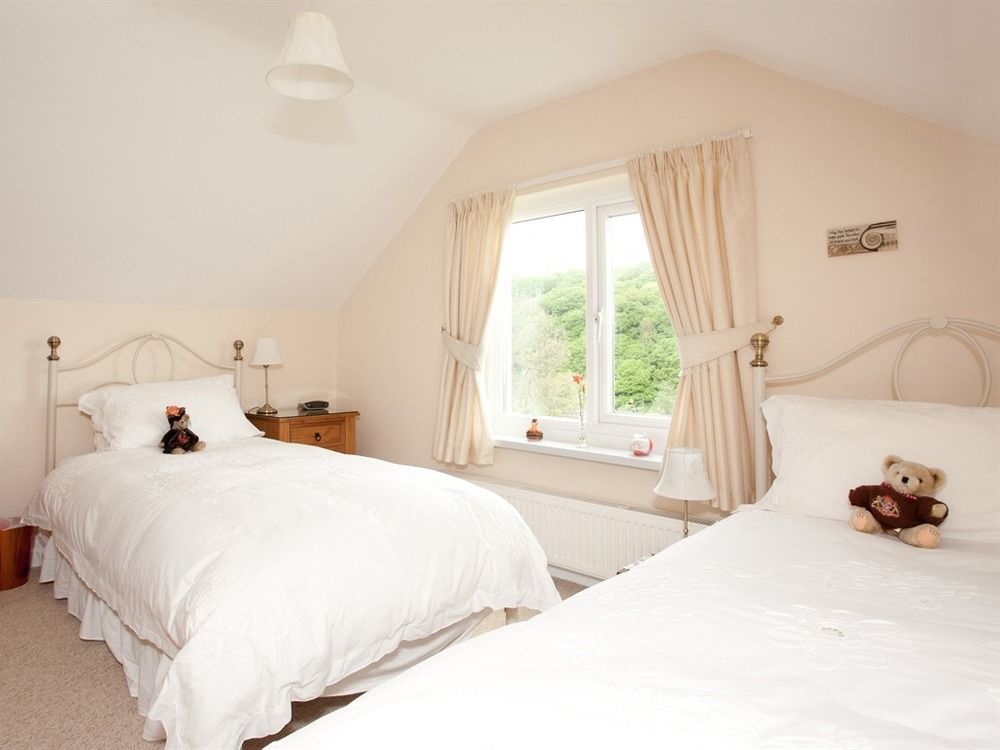 Mellieha Guest House Narberth Exterior foto